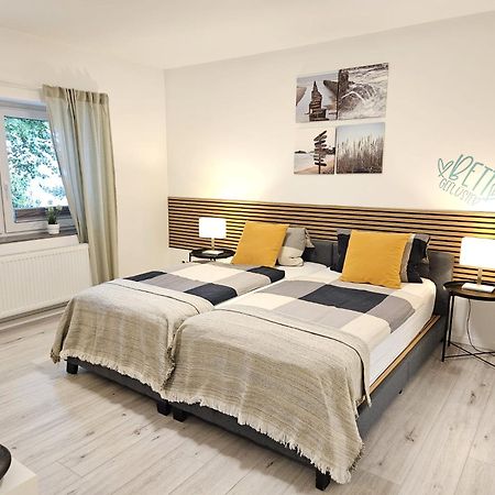 Ferienhaus Westermann, 4 Schlafzimmer, Waschmaschine, Trockner, Businesswohnung, Monteurzimmer ザルツギッター エクステリア 写真