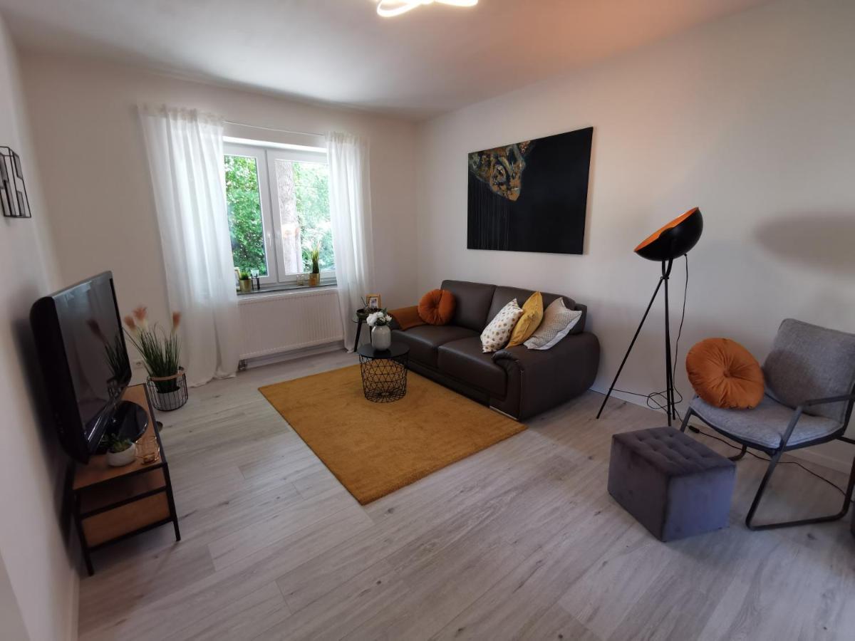 Ferienhaus Westermann, 4 Schlafzimmer, Waschmaschine, Trockner, Businesswohnung, Monteurzimmer ザルツギッター エクステリア 写真